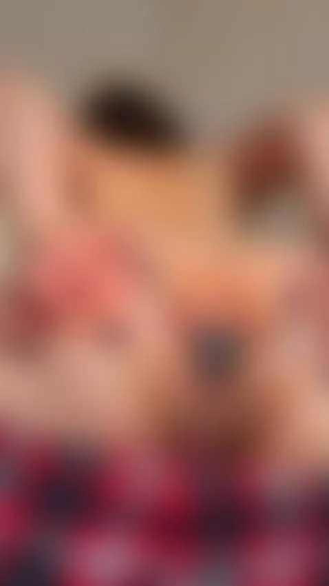 Spread my ass real wide to show off how this heart plug feel... by kyliefreya
