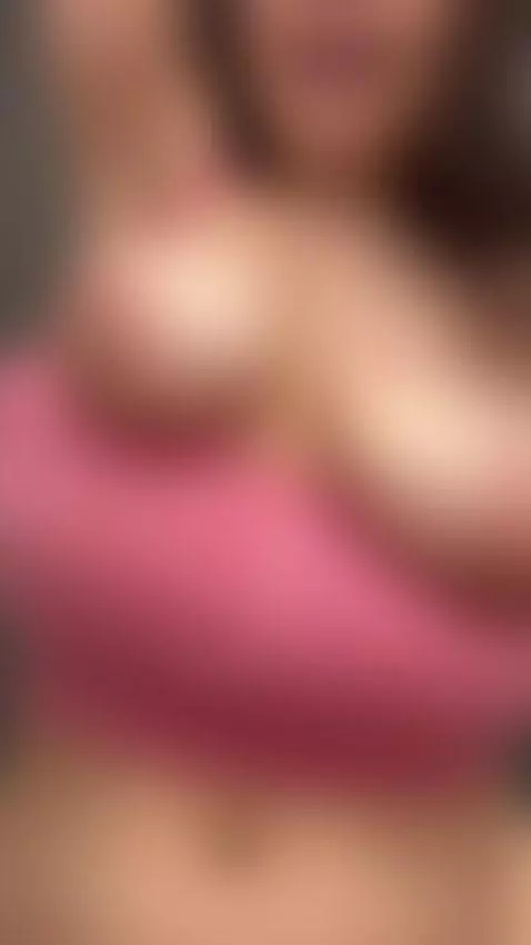 Watch my big natural tits shake full on my OF 👅 Sub OF by kyliefreya