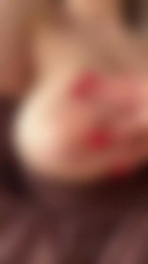 Big natural tits pulled my top down . Sub OF by kyliefreya