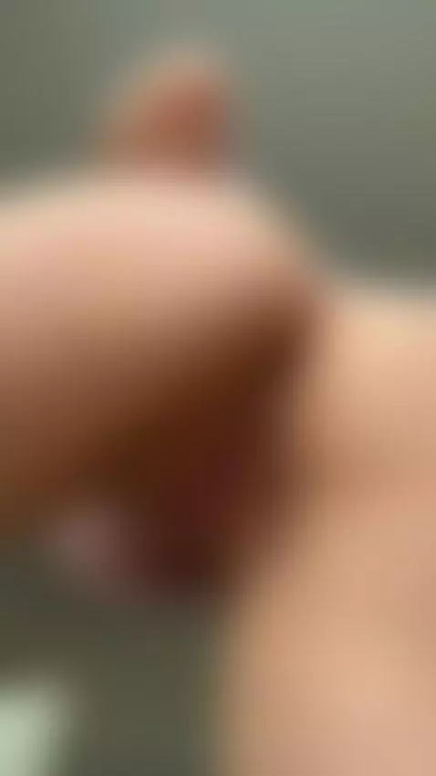 Ass up high.. pink pussy peeking from behind Sub OF by kyliefreya