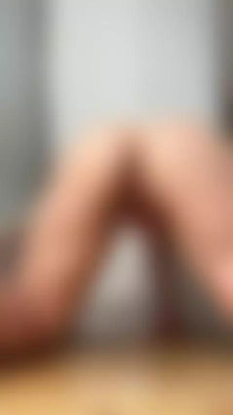 Seductive squirting with my fingers and wet body. Sub OF by kyliefreya