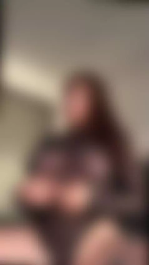 Can you handle how wet I am? 💦 by ivaberg