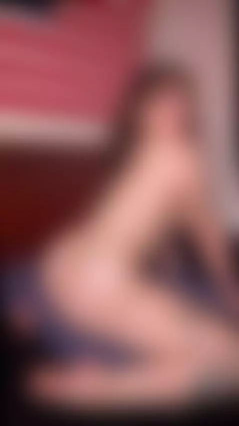 Curvy ass lifted high begging to be fucked by ivaberg