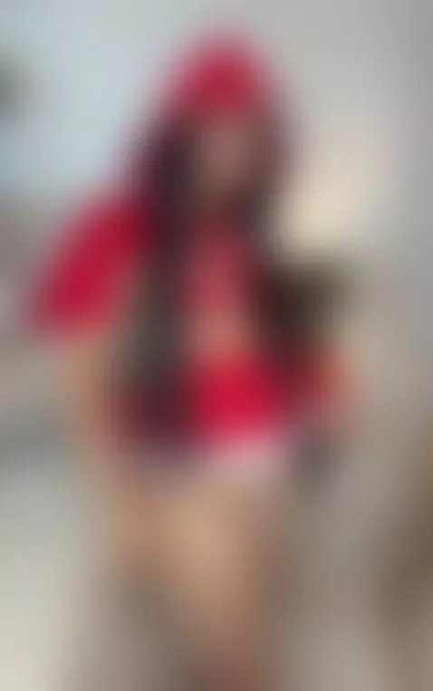 She wants this pregnant Little Red Riding Hood to be eaten b... by hinatasmile