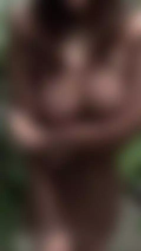 Hot model sets the tone — hit like and subscribe ⚡️ by lilimancester