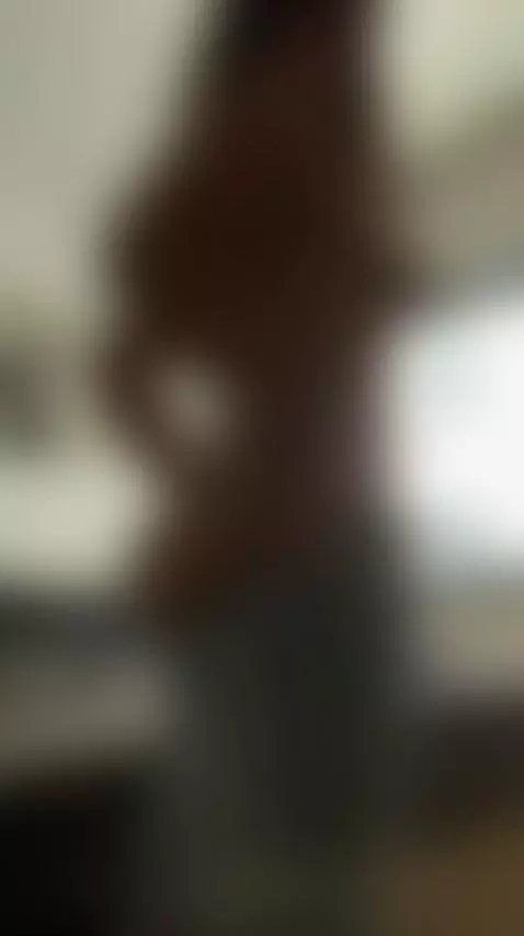 🍑Thick juicy ass cheeks spread wide 🔥 See it all on OF by lilimancester