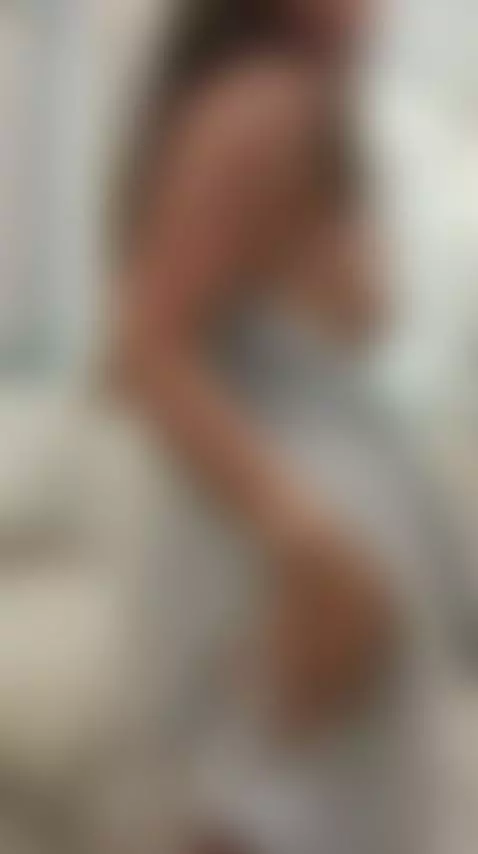 🔞Stunning brunette with enormous tits and massive round ass ... by lilimancester