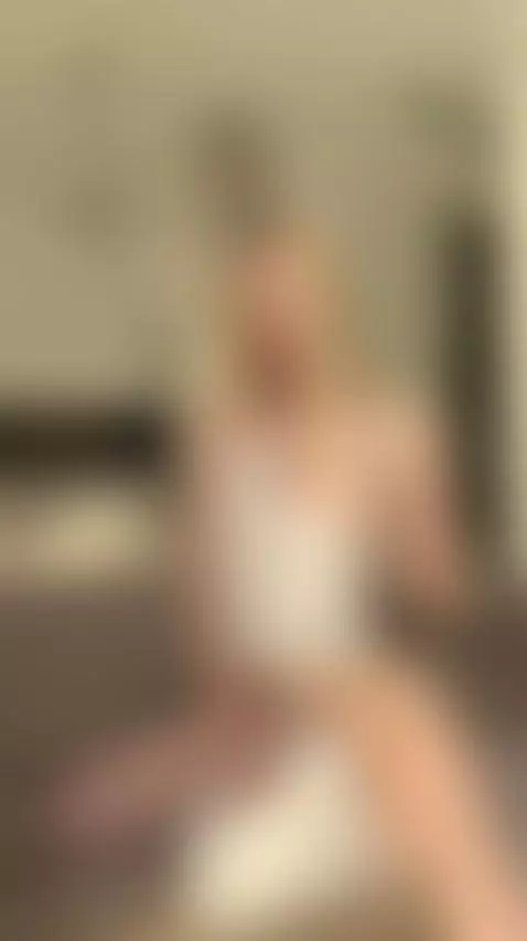 🔥Young blonde clit throbbing with lust 💦 Exclusive OF by ariadollsnow