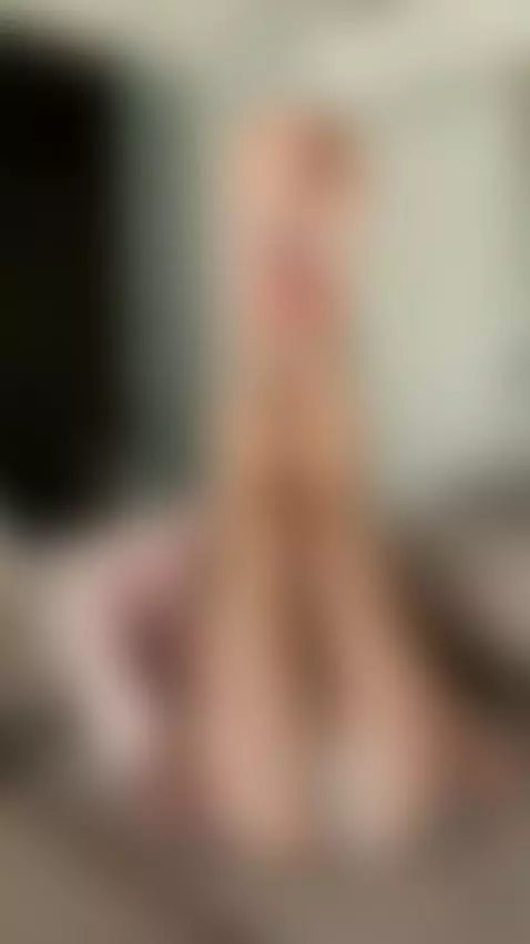 😏Petite young blonde so horny she can’t stop touching 🍆 Join... by ariadollsnow