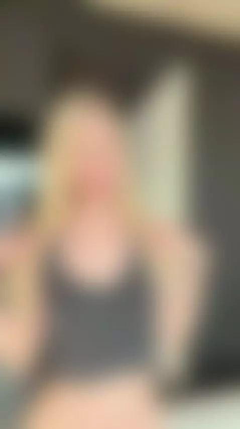 💋Young blonde lips begging silently 💦 Subscribers OF by ariadollsnow