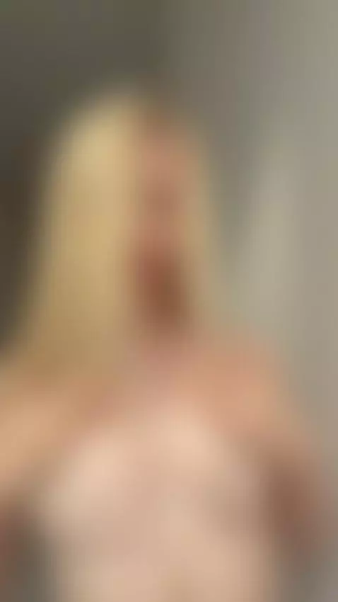 If my content makes you smile, please support my OnlyFans 💞 by ariadollsnow