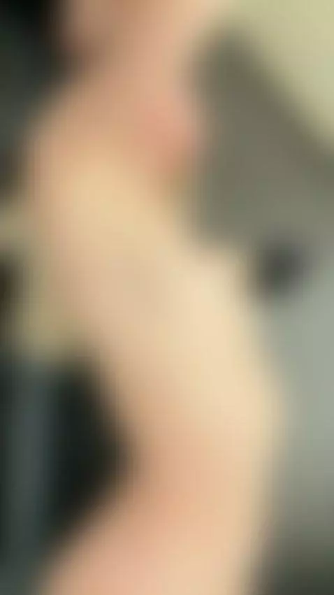🍆Petite young blonde mouth open moaning 😈 On OF by ariadollsnow
