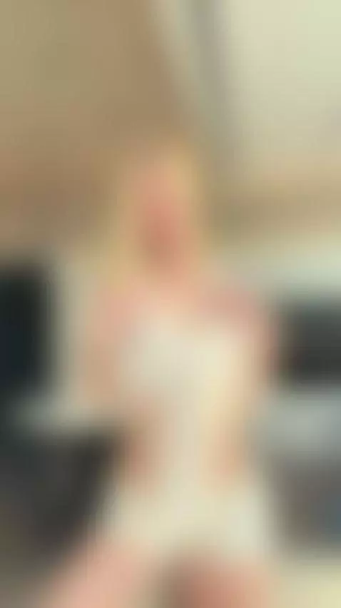 💋Young blonde lips begging silently 💦 Subscribers OF by ariadollsnow