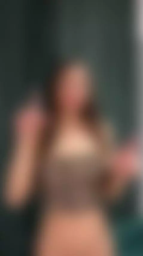 💦Long haired brunette spreading wide 🍑 See OF by esthergrace23