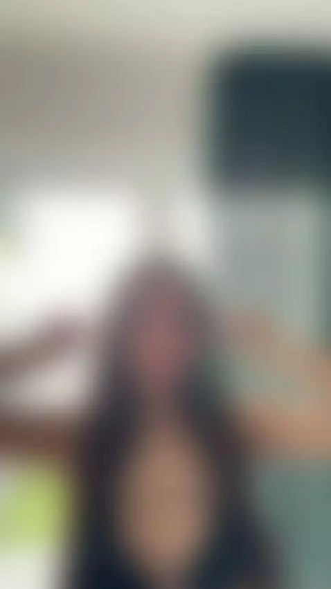 😈This beauty begging to be filled 🍆 See OF by esthergrace23