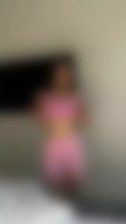 😈Long wavy brunette covering her big tits with hands 🍆 Join ... by esthergrace23