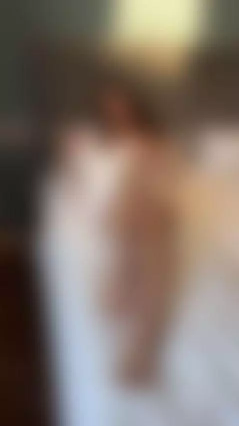 💋Hot long haired brunette teasing you 🔥 Join OF by esthergrace23