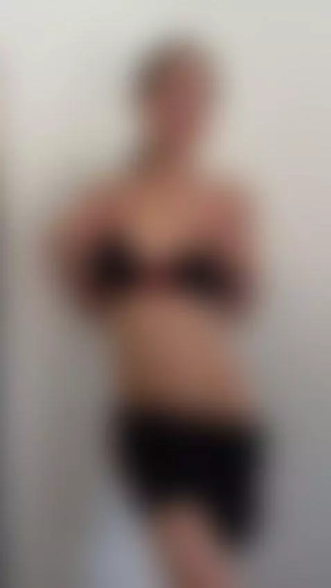 🍆Long haired brunette ready for deep 😈 On OF by esthergrace23