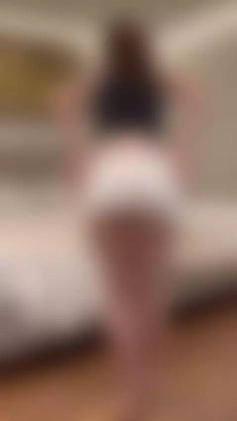 get naked for u, and cum for you on my OF by esthergrace23