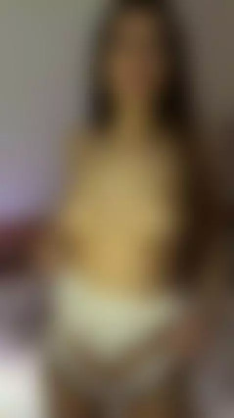 💦Long haired brunette spreading wide 🍑 See OF by esthergrace23