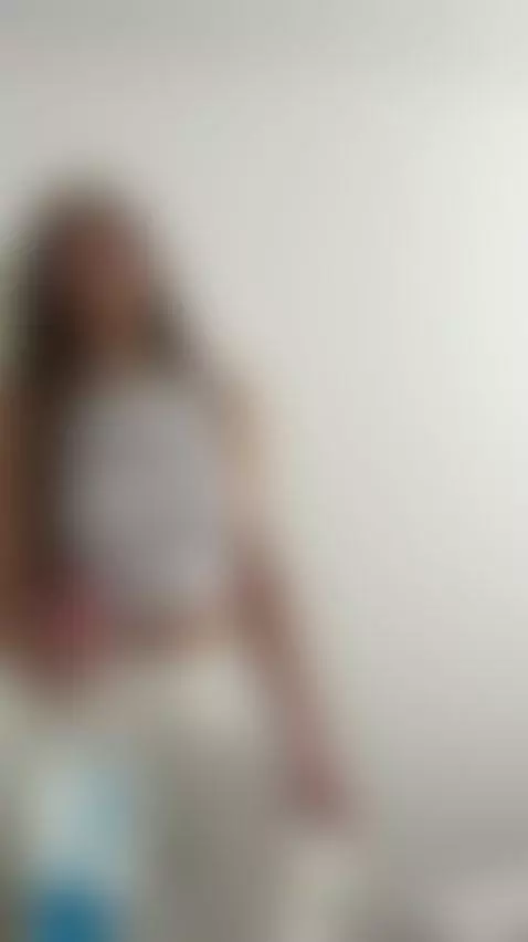 😈This brunette craves your hands on her body 🍆 Join OF by esthergrace23