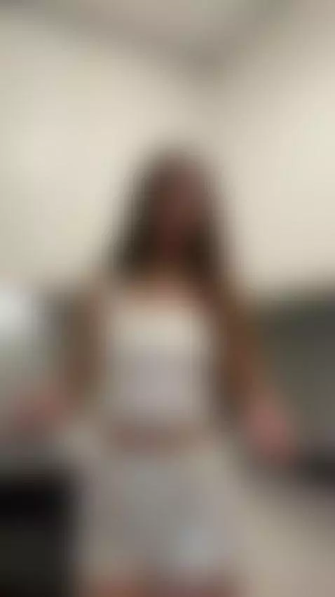 💋Seductive long wavy brunette waiting 😏 Exclusive OF by esthergrace23