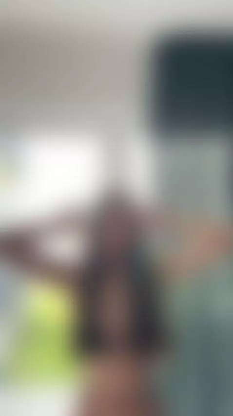 💦Perfect long haired brunette dripping wet 😈 See my OF by esthergrace23