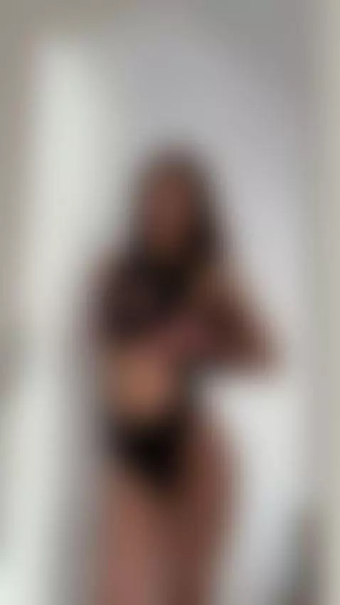 💋Hot long haired brunette teasing you 🔥 Join OF by esthergrace23