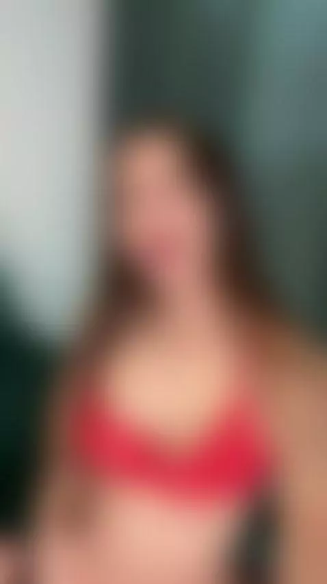 🔞Brunette with long wavy hair spreading wide 🍆 Join OF by esthergrace23