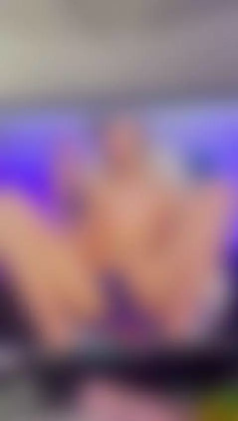 In fact, I'm already waiting for you. by tiantiann