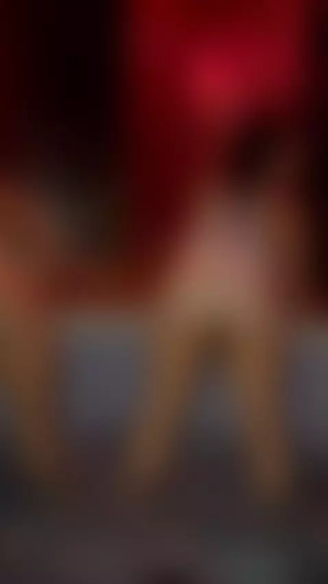 nuestra pool party está que arde 🔥🔥 by gatosrojosclub