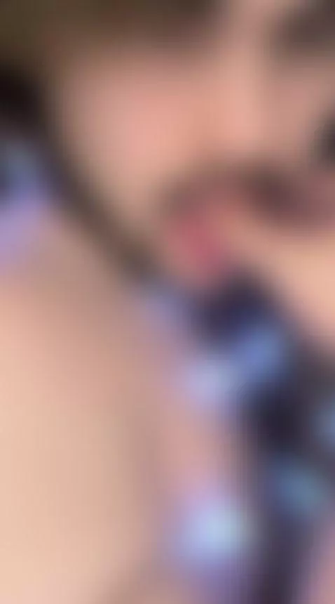 suck fingers by derekvow