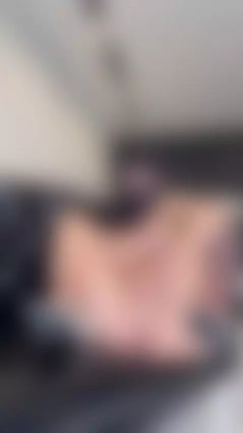 this anal plug feels so good sliding inside me... by sashasavage