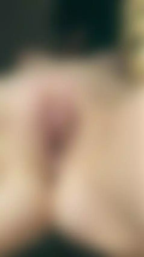 Brunette big natural tits & pink wet pussy lips glistening 😏... by emmafree1