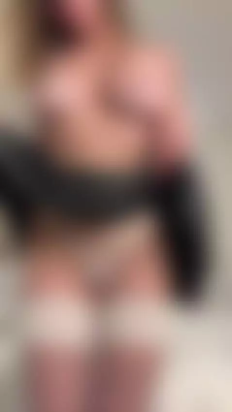 I love curious boys 👀

My OnlyFans loves them even more. by luciamorriss