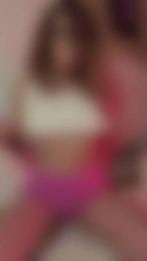 The real fun is on my OnlyFans. by luciamorriss