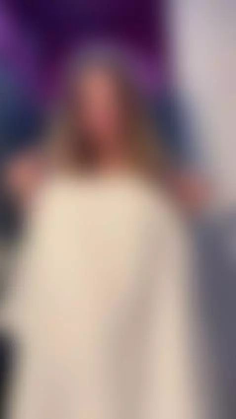 Flirty mood activated 😏

OnlyFans shows the full version. by luciamorriss