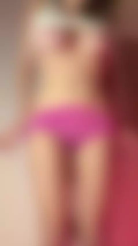 dropped my shorts to show off everything waiting 💦 by luciamorriss