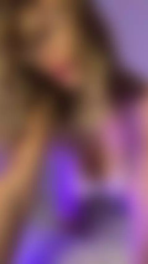 Hey! It's Lucia 💋 Check out my new content! by luciamorriss