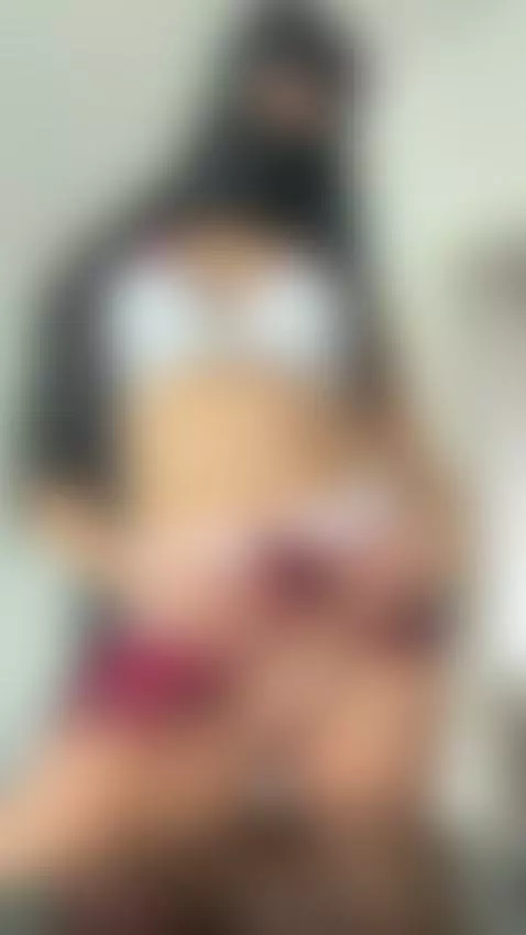 If your pulse quickens, you're definitely on OnlyFans 😌 by aiishaheliotrope