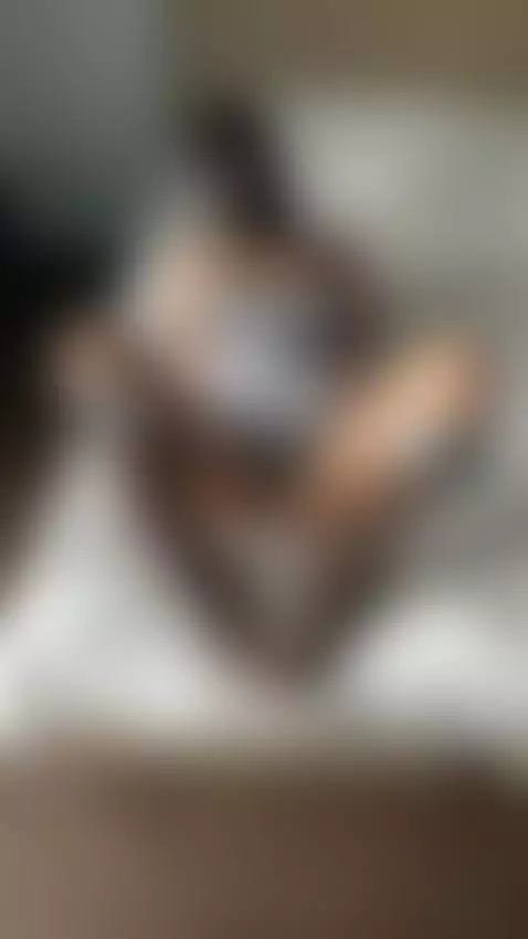 Aishaa turns head on intimate desire by aiishaheliotrope