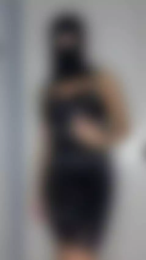 Hands move fast, lips deep-her pocket burns with fire and pr... by aiishaheliotrope