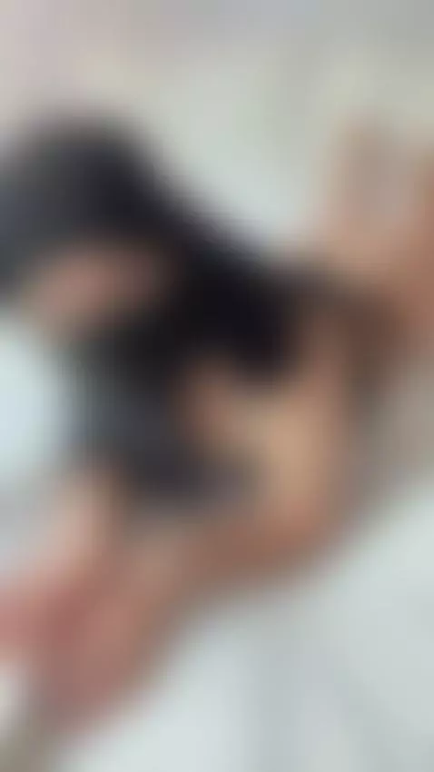 A little closer to the camera... 👣🔥
Next — OnlyFans by aiishaheliotrope