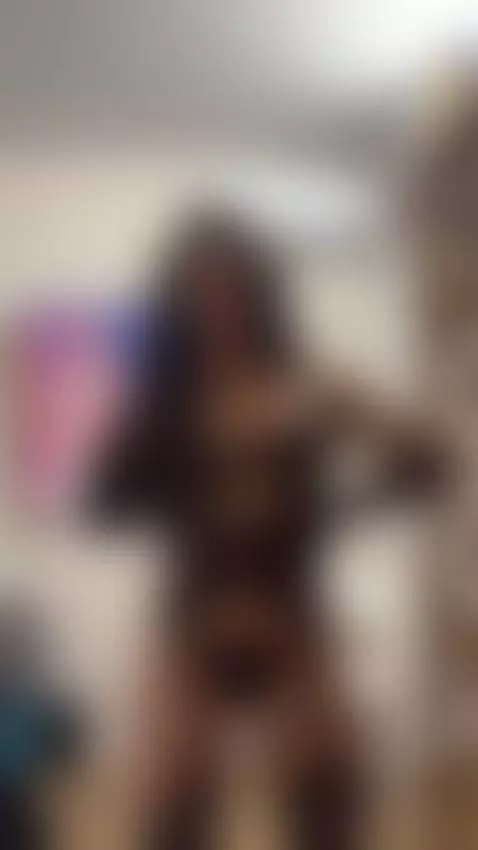 Do you want to see the whole thing? 👀🔥
OnlyFans by yourmightymia