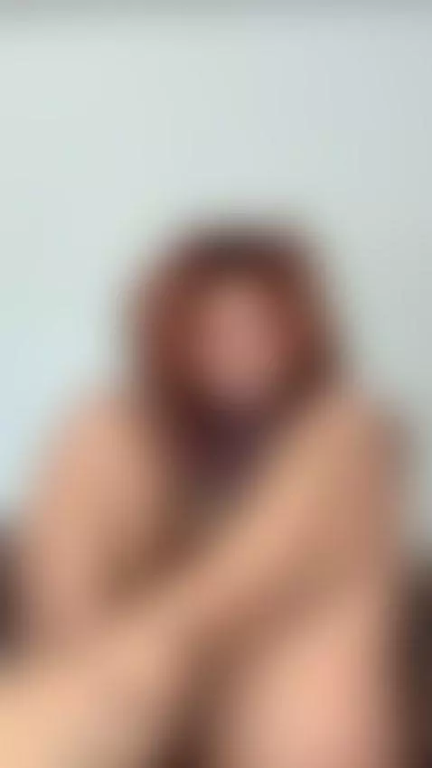 Incredible pussy and legs by redwildy