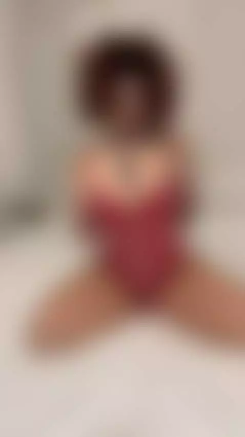 You won't be able to look away by redwildy