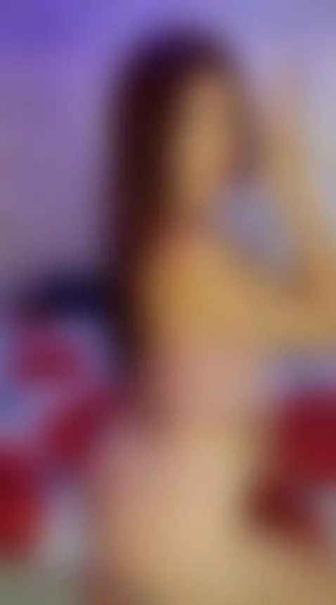 If I bring you a little closer... you may not escape 😏 by zairarogue