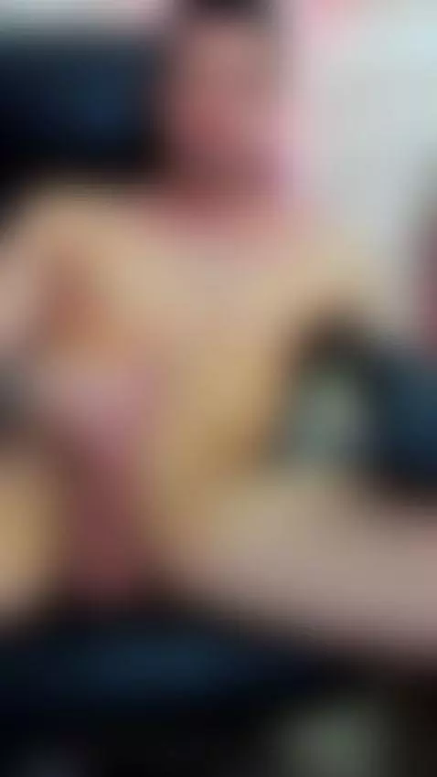 You won't be able to take your eyes off me… 😈 by mikeburke1