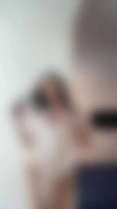 I melt into the golden stillness 💋💫 by kamynamy