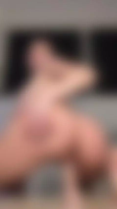 Do you want me in lace… or nothing at all? 💋✨ by kamynamy